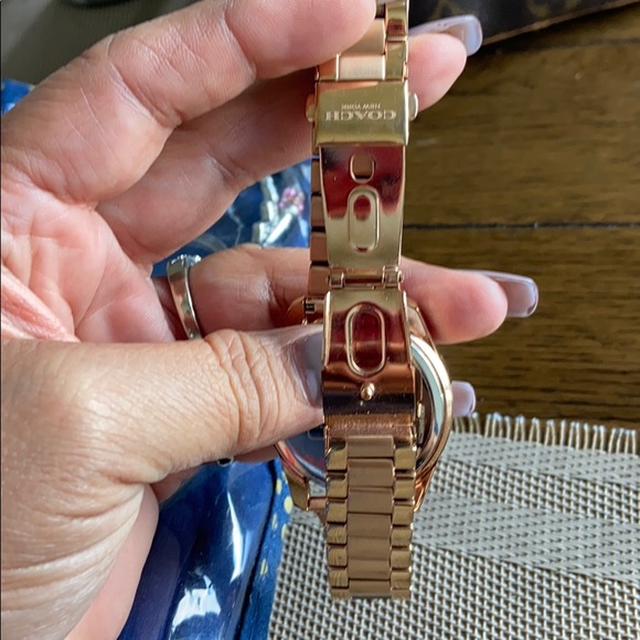 Coach Watch - Picture 3 of 4